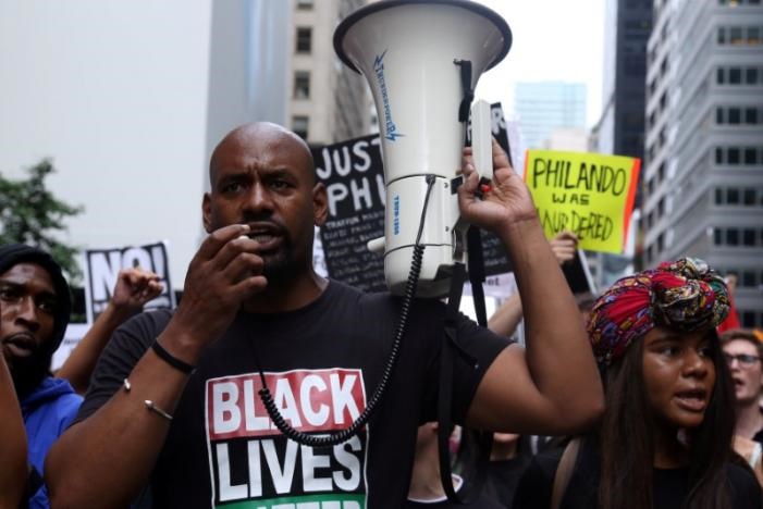 تصاویر | اعتراض به تبرئه پلیسی که جوان سیاهپوست را به قتل رساند